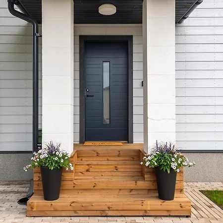 Vase House *
